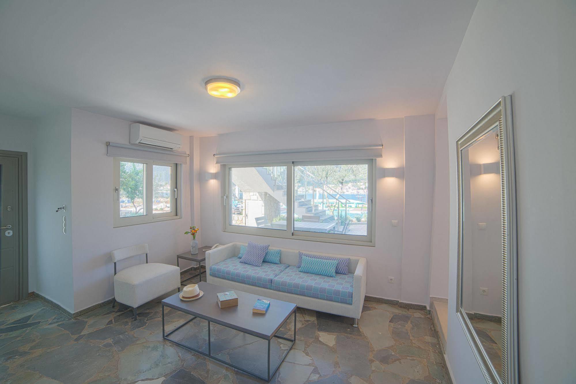 Lavender Cove Aparthotel Korfos Ngoại thất bức ảnh